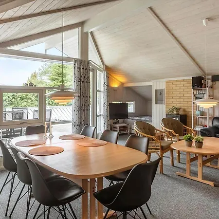 M369-vaeggerlose-mimosevej-19 * Boto By