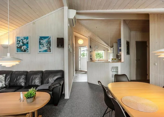 Дом отдыха M369-vaeggerlose-mimosevej-19 *