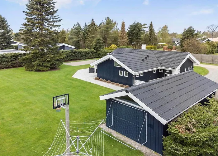 Дом отдыха M369-vaeggerlose-mimosevej-19 *